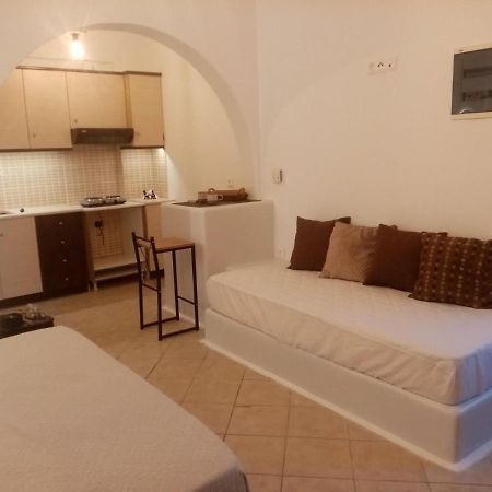 Little Yard Studios & Apartments #6 Naxos City Bagian luar foto