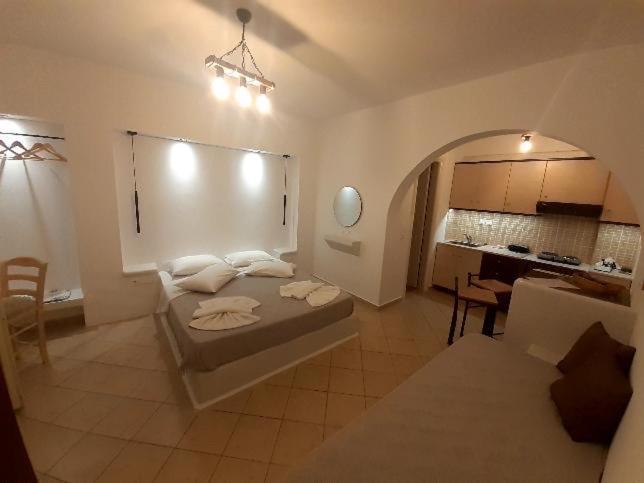 Little Yard Studios & Apartments #6 Naxos City Bagian luar foto